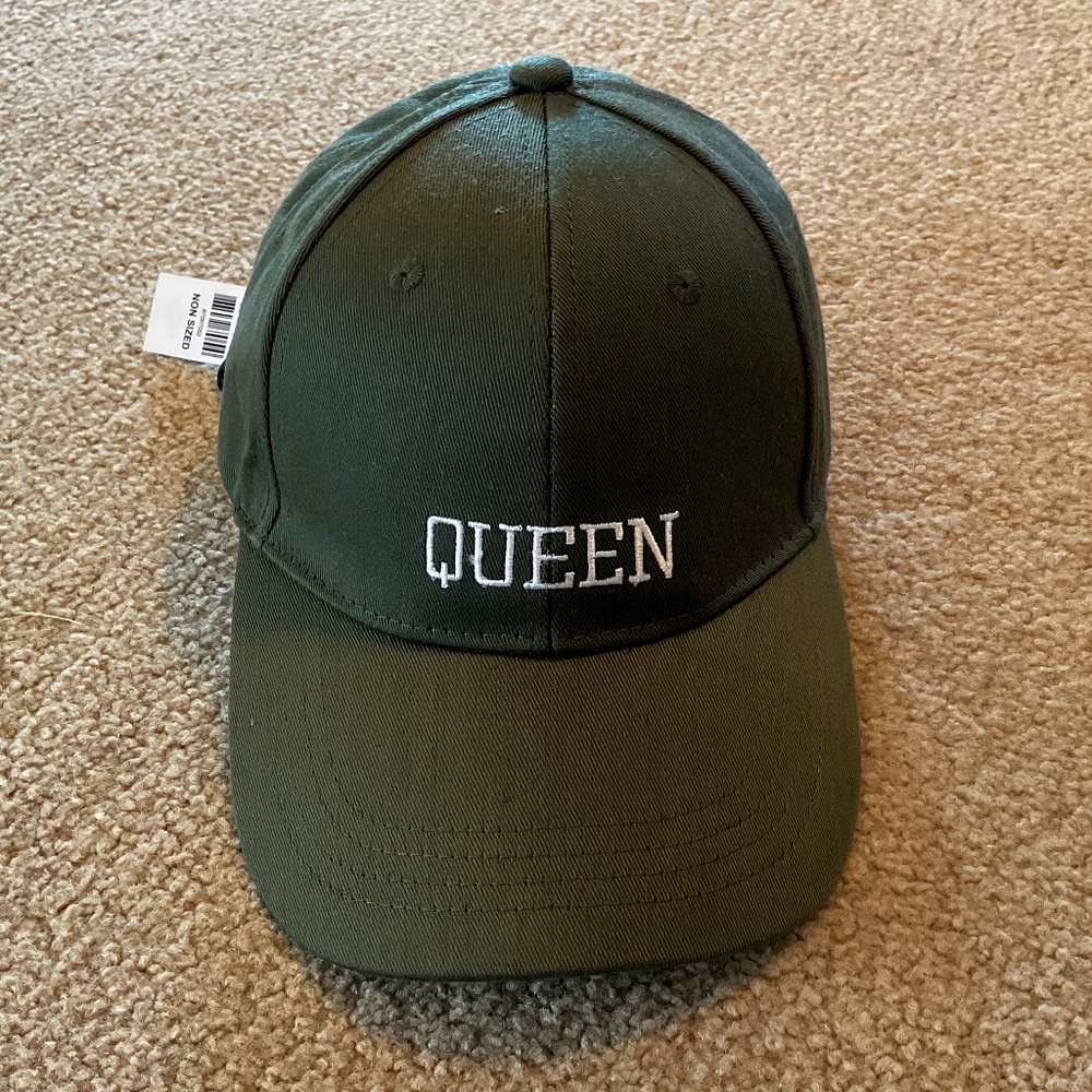 Queen Baseball Cap, New Condition - image 1